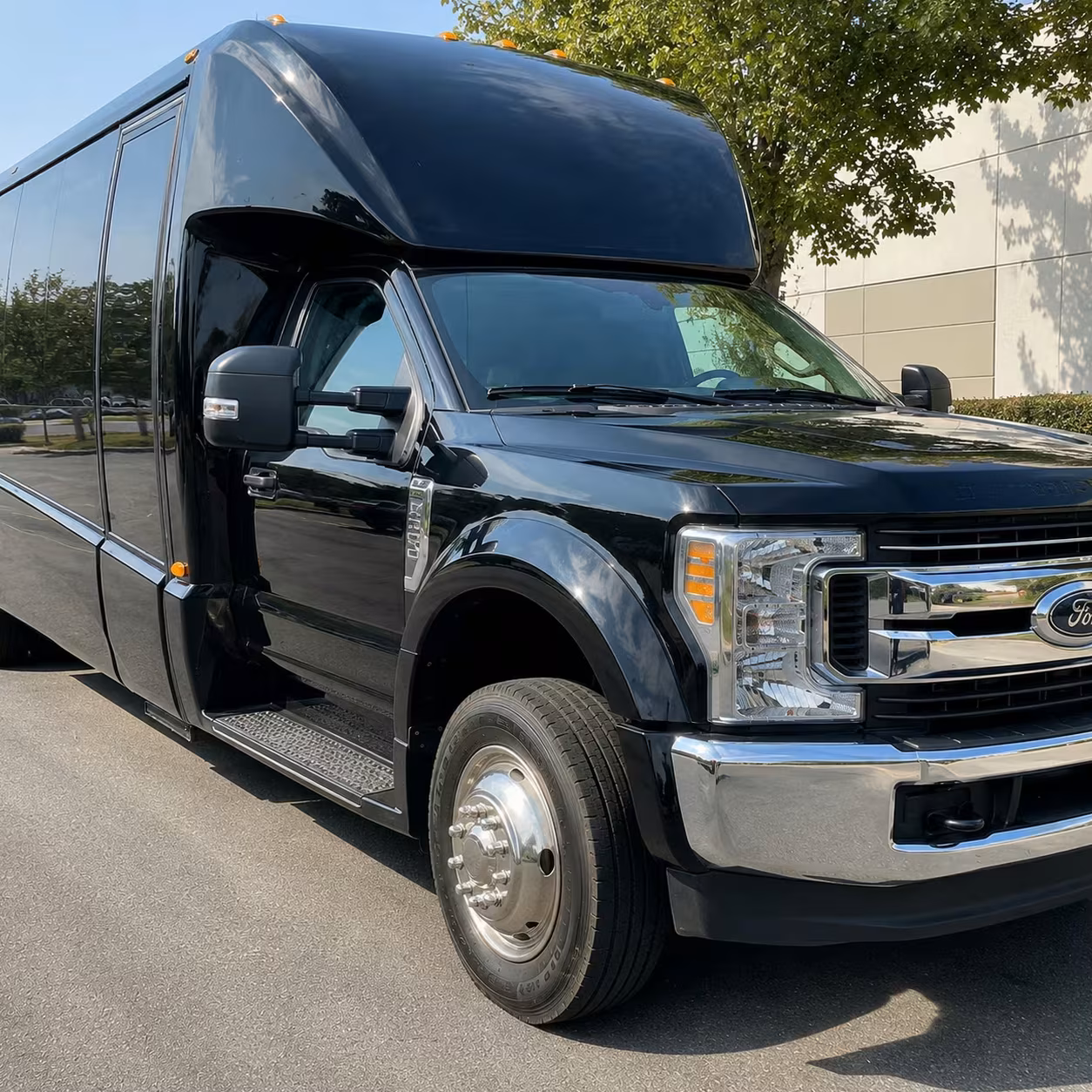 fall river 20 passenger minibus rental