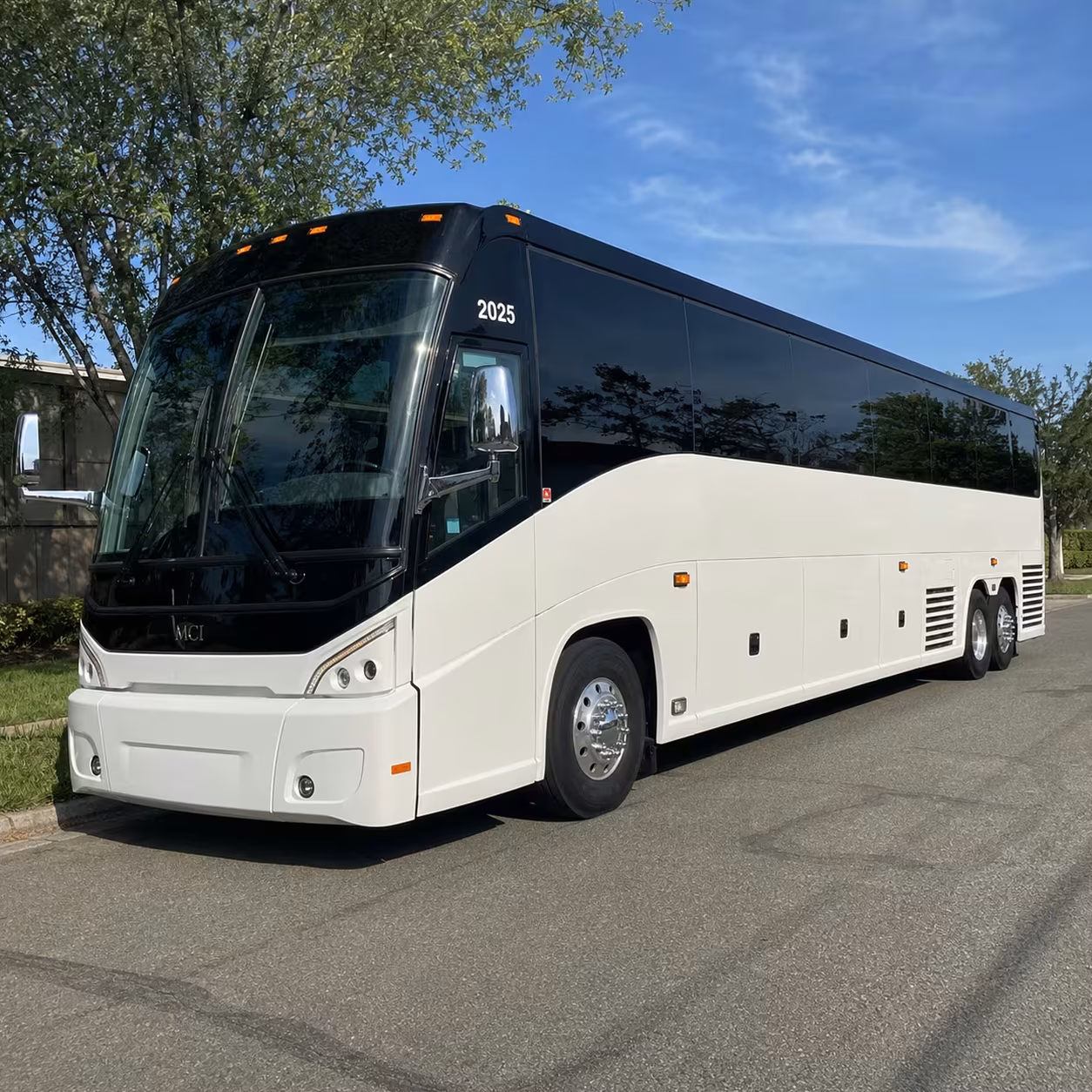 fall river charter bus rental fleet